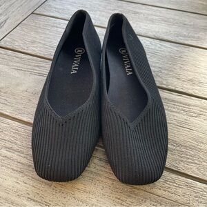 Black Knit Slip-On Flats for Everyday Comfort